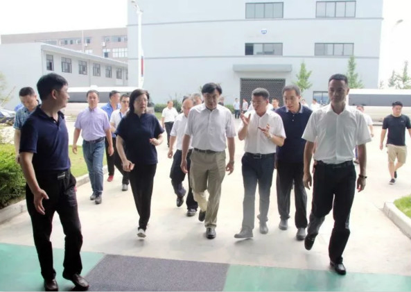 浙江省委常委、常务副省长冯飞到三思调研